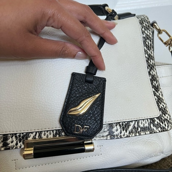 Diane Von Furstenberg white/black 440 courier satchel handbag - Picture 2 of 7